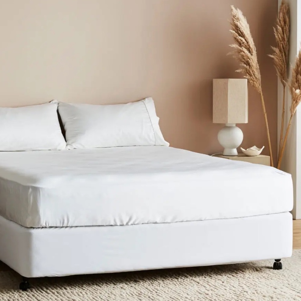 NWT Ettitude Signature Sateen Fitted Sheet Full